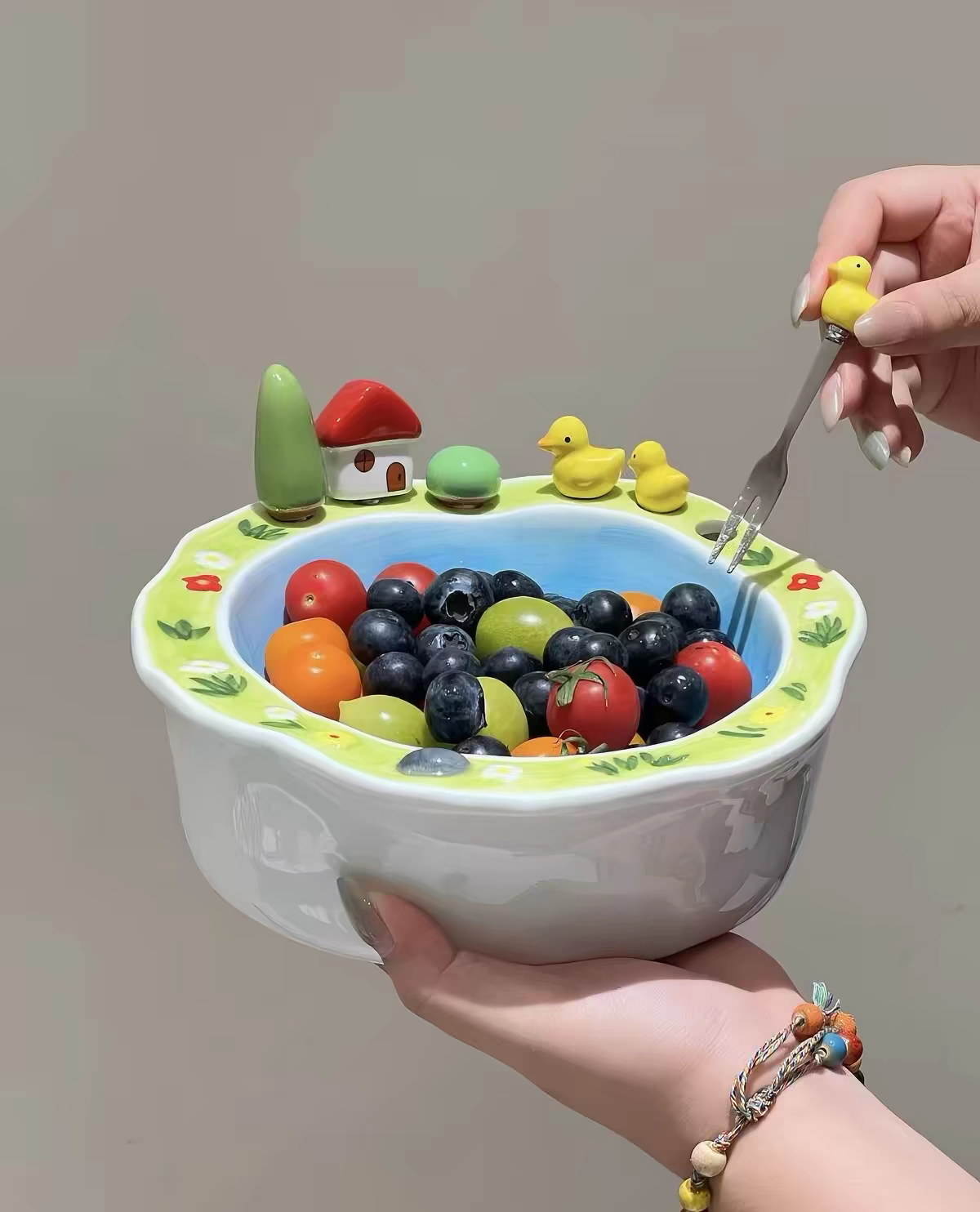 Cute Ceramic Fruit Bowl with Matching Forks – Decorative Fruit Serving Dish for Home, Living Room, and Coffee Table.