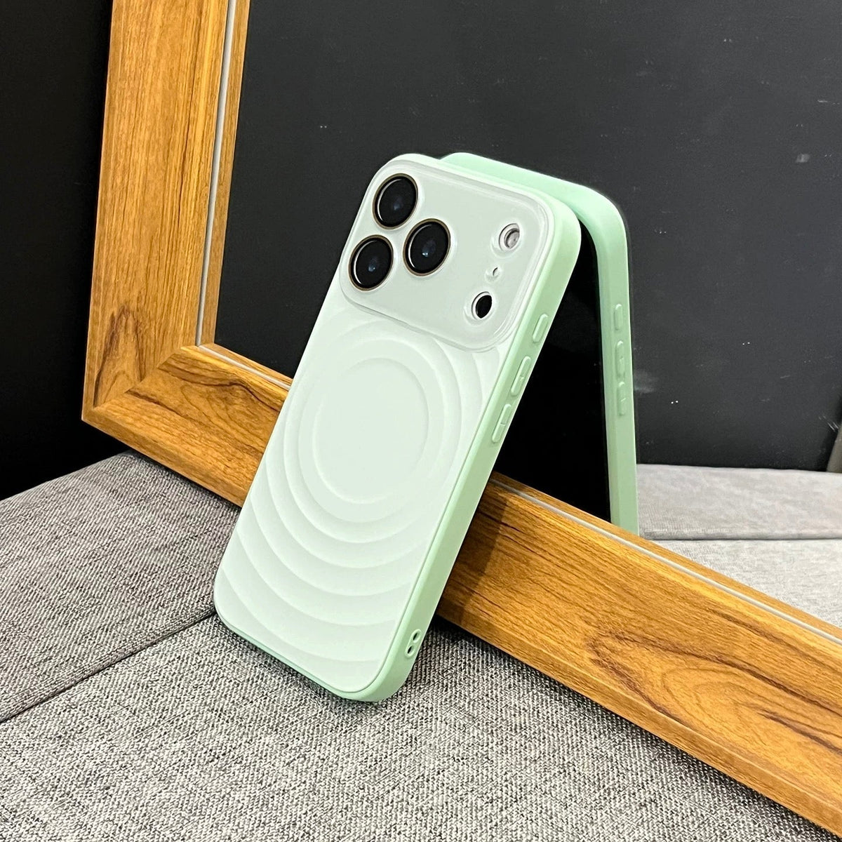 Wave Crystal MagSafe Case for iPhone