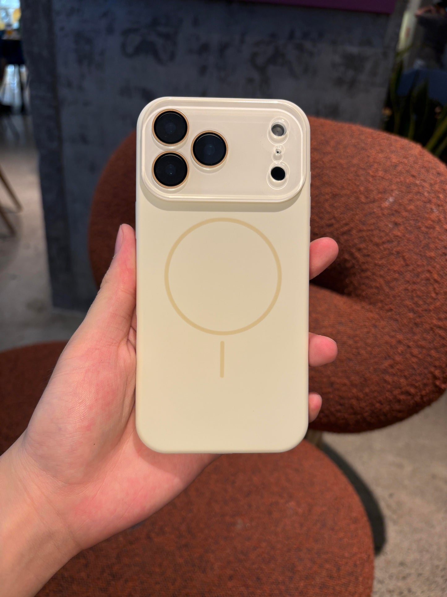 ( MagSafe ) Silicone Case with Lens Cover